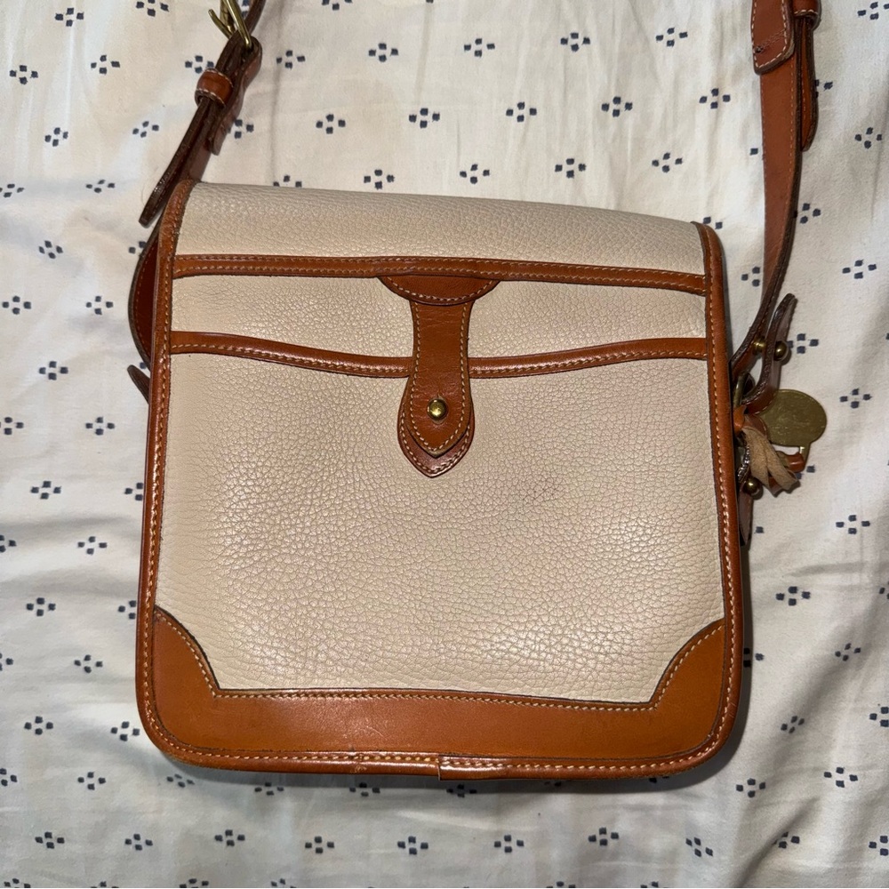 Vintage Dooney & Bourke Surrey crossbody bag All-Weather Leather - Picture 3 of 8